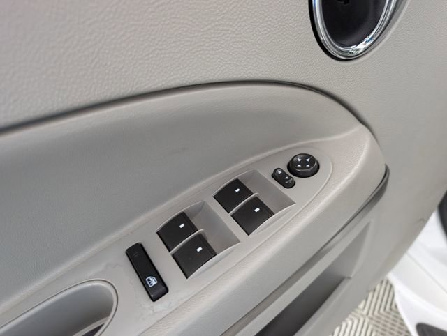 Used 2009 Chevrolet HHR LT w/ LT Preferred Equipment Group image 16