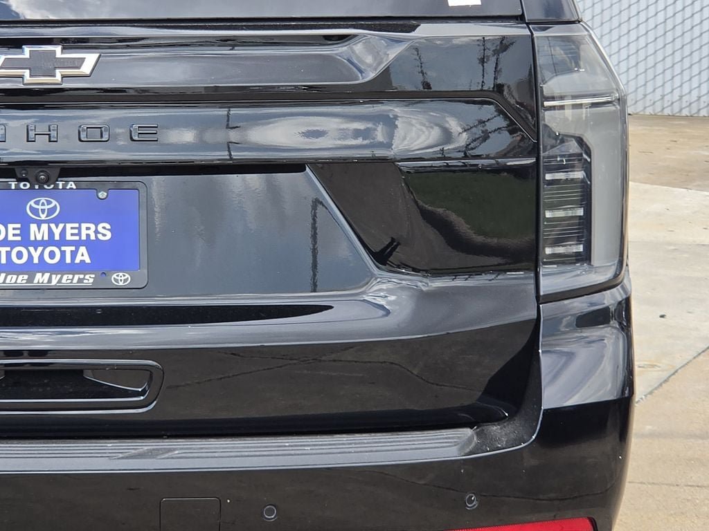 Used 2026 Chevrolet Tahoe Z71 w/ Z71 Off-Road Package AWD/4WD image 9