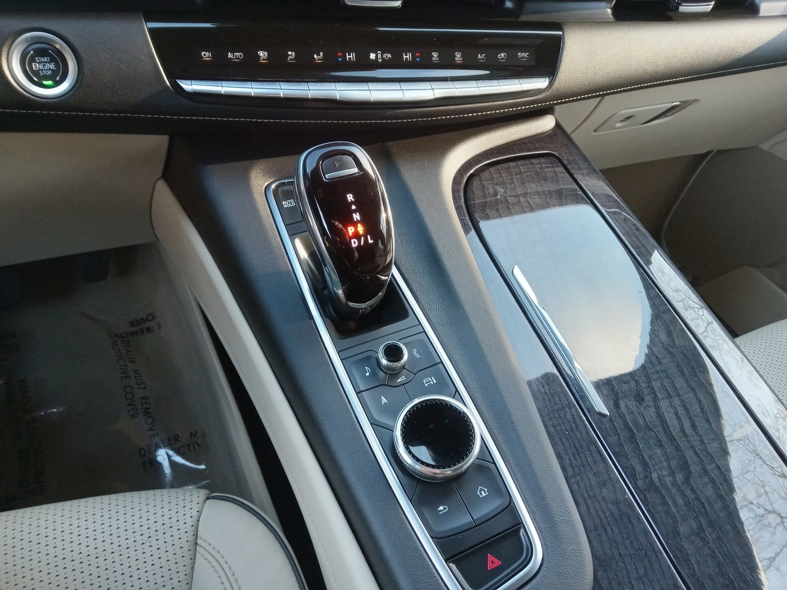 Used 2021 Cadillac Escalade ESV Premium Luxury image 19