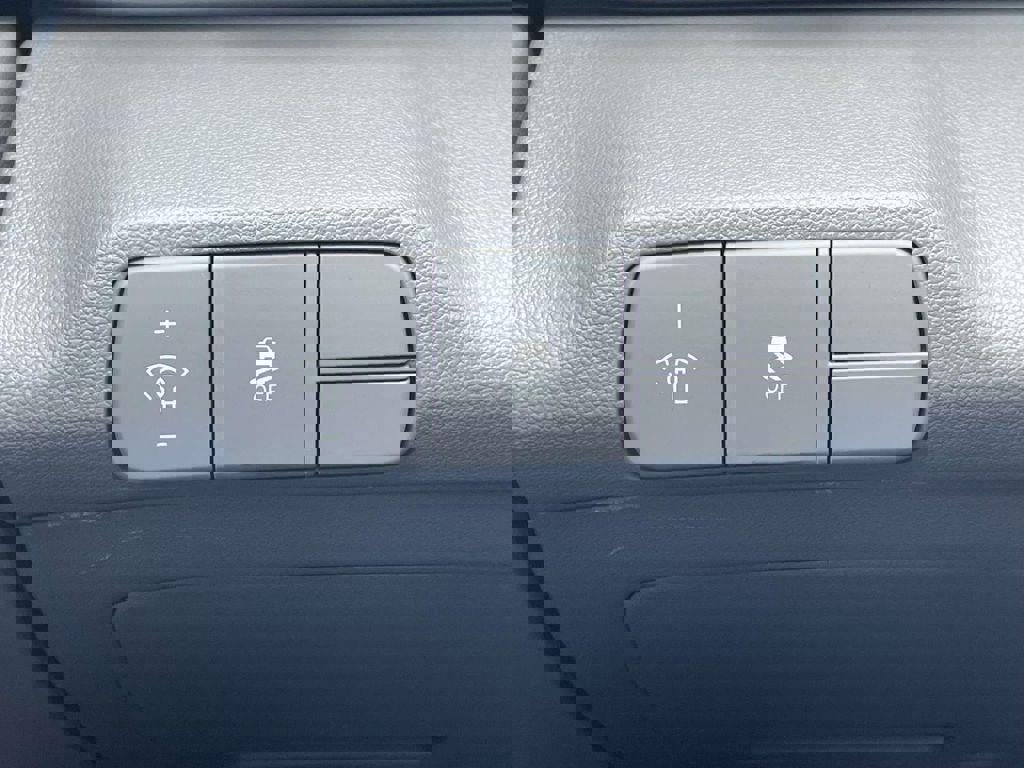 New 2026 Hyundai Elantra Sport image 35