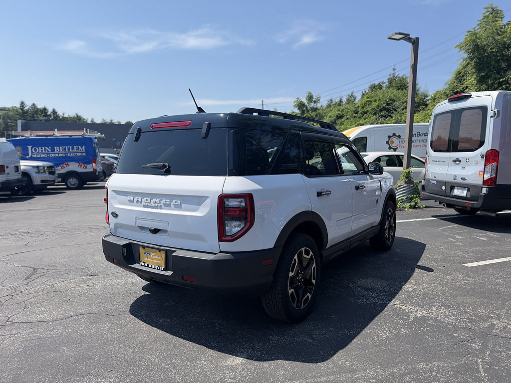 Certified 2022 Ford Bronco Sport Outer Banks AWD/4WD image 7