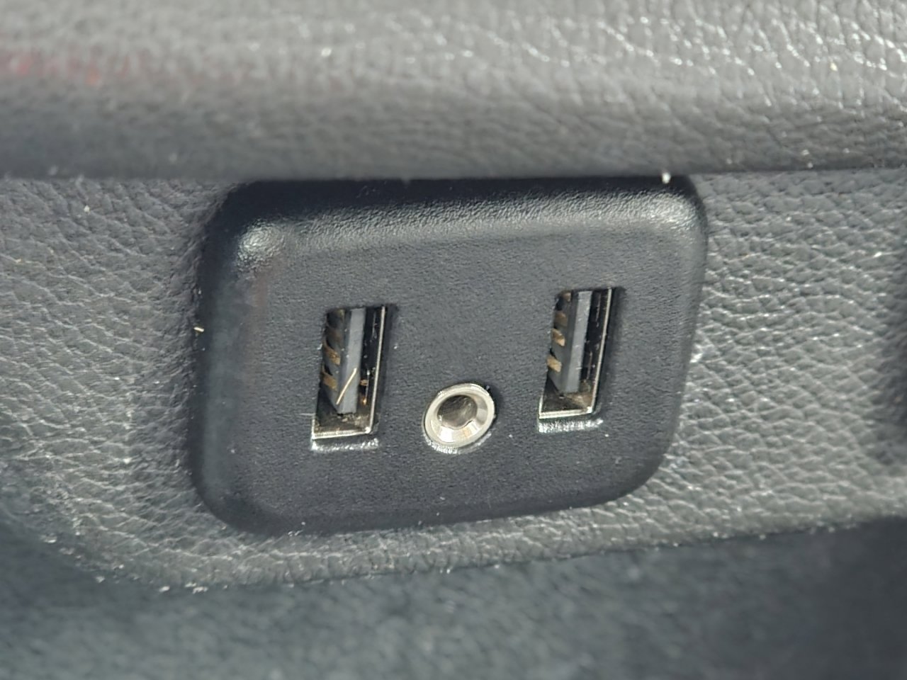 Used 2021 Chevrolet Traverse LT image 8