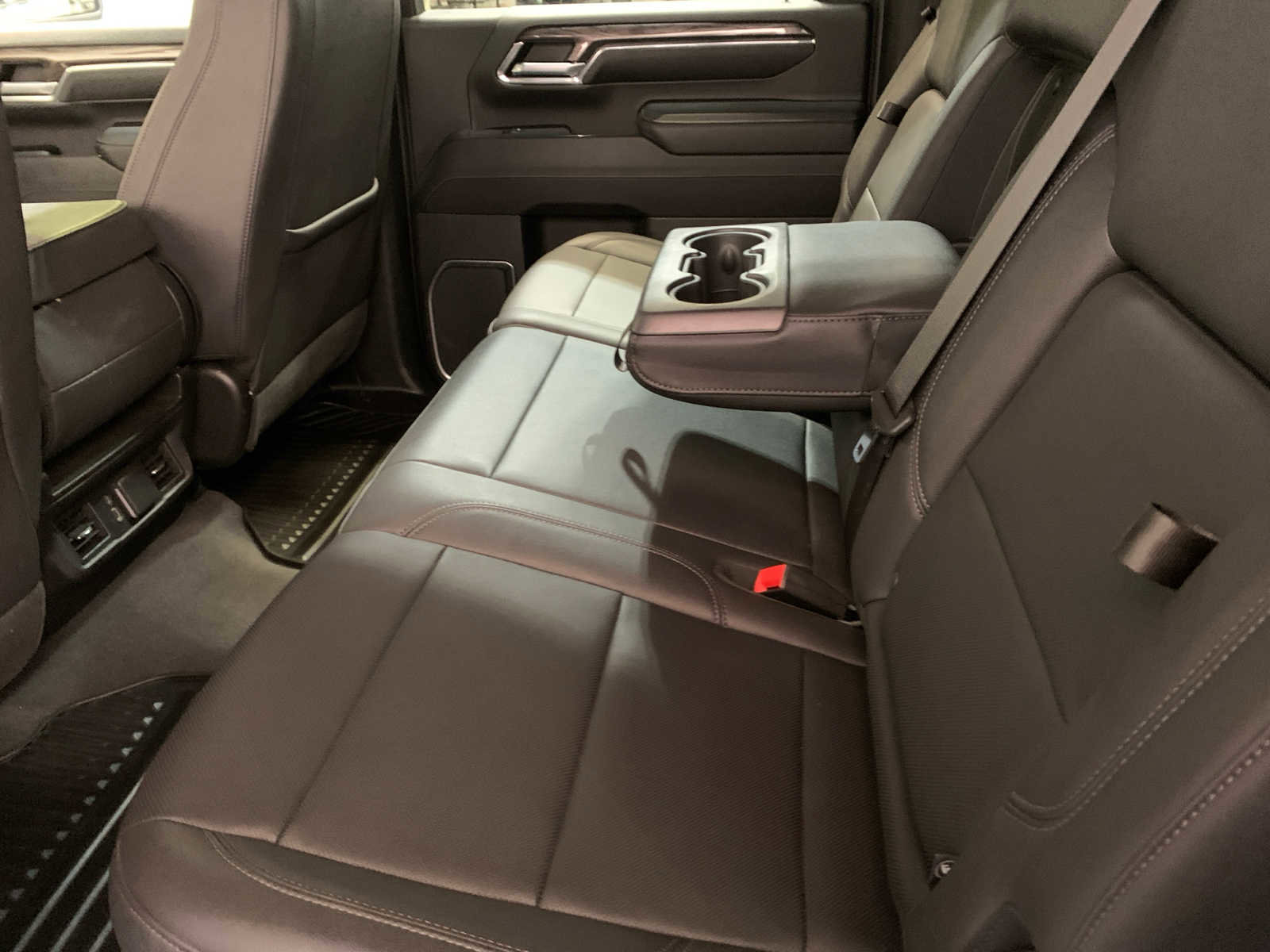 Used 2024 Chevrolet Silverado 2500 LTZ image 5