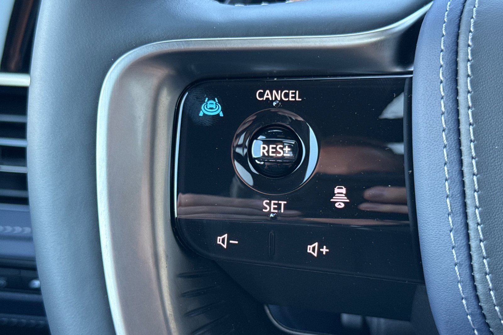 New 2026 INFINITI QX80 4WD w/ Sport Exterior Package image 28