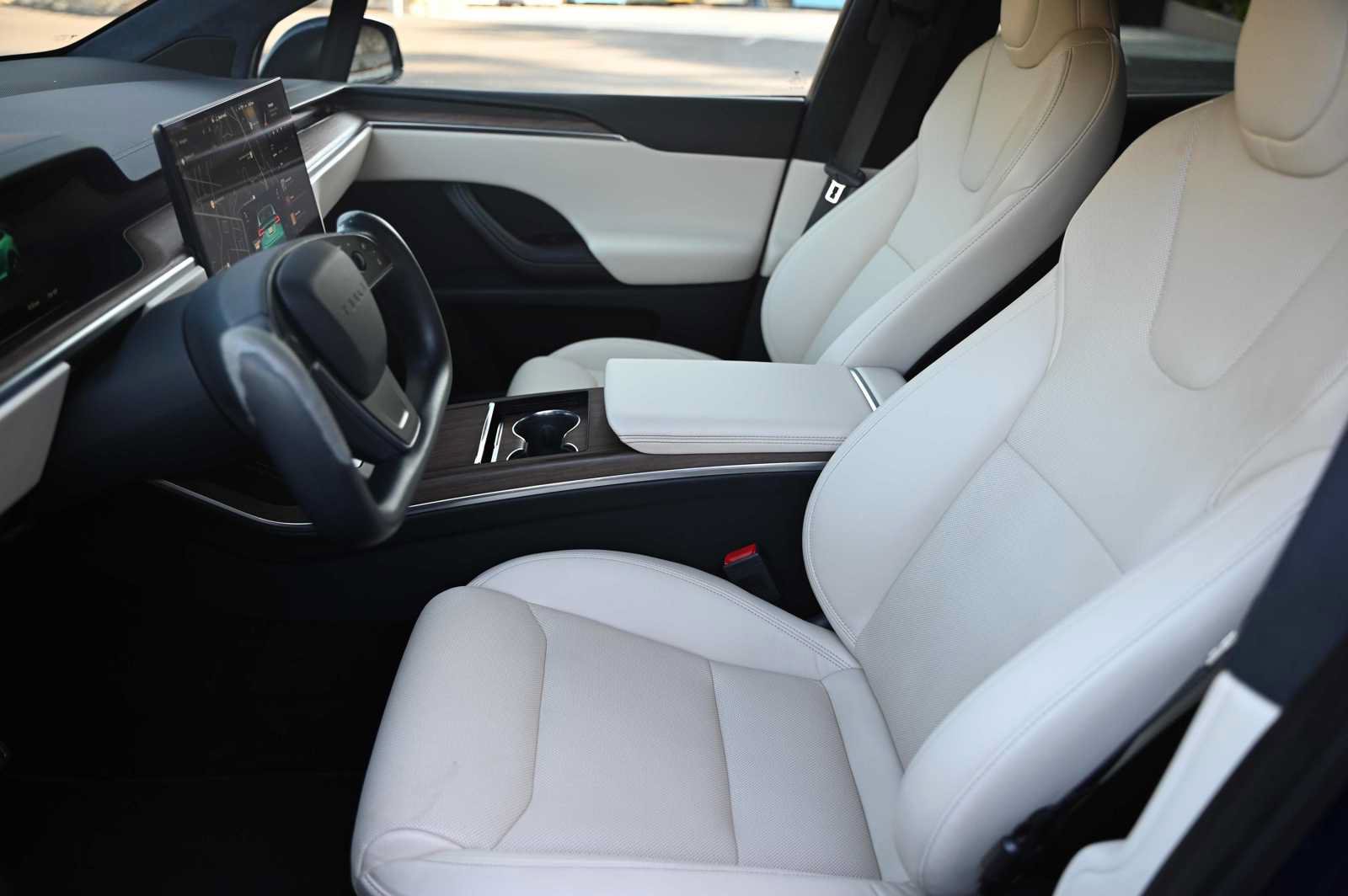 Used 2022 Tesla Model X AWD/4WD image 13