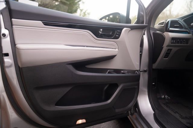 Used 2023 Honda Odyssey Elite image 39