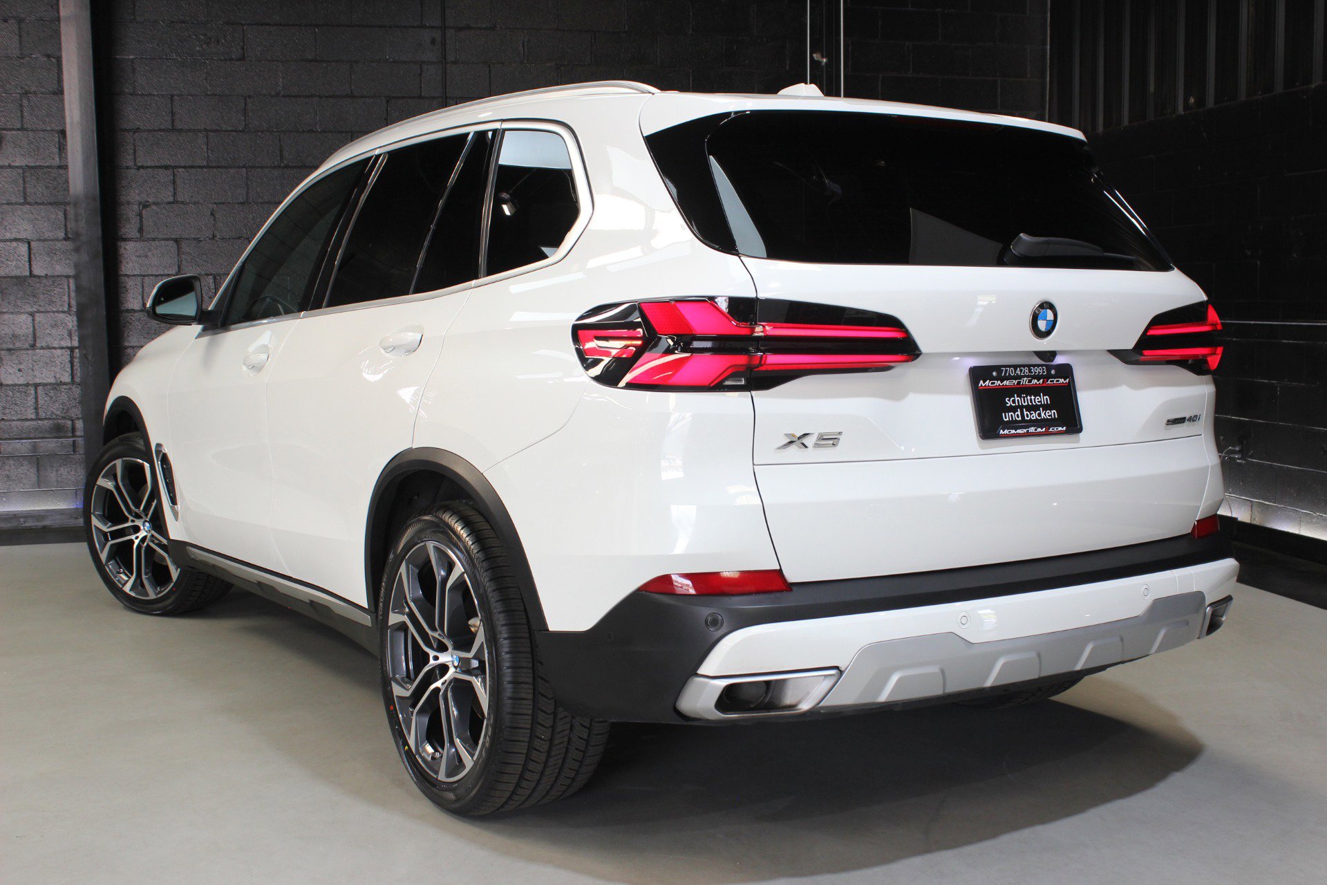 Used 2024 BMW X5 sDrive40i RWD image 11
