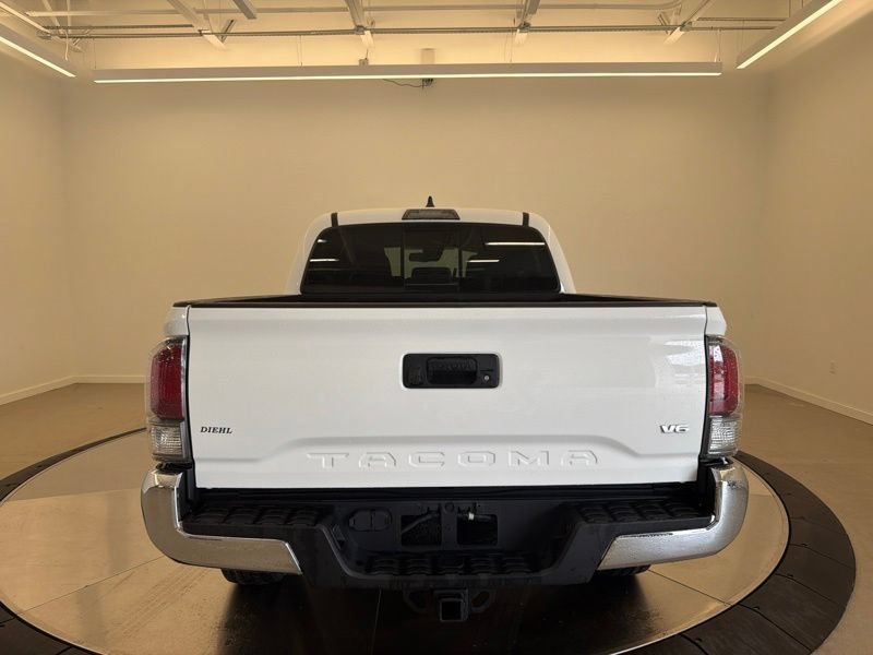 Used 2020 Toyota Tacoma TRD Off-Road AWD/4WD image 4