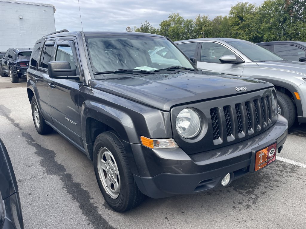 Used 2014 Jeep Patriot Sport w/ Power Value Group FWD image 1