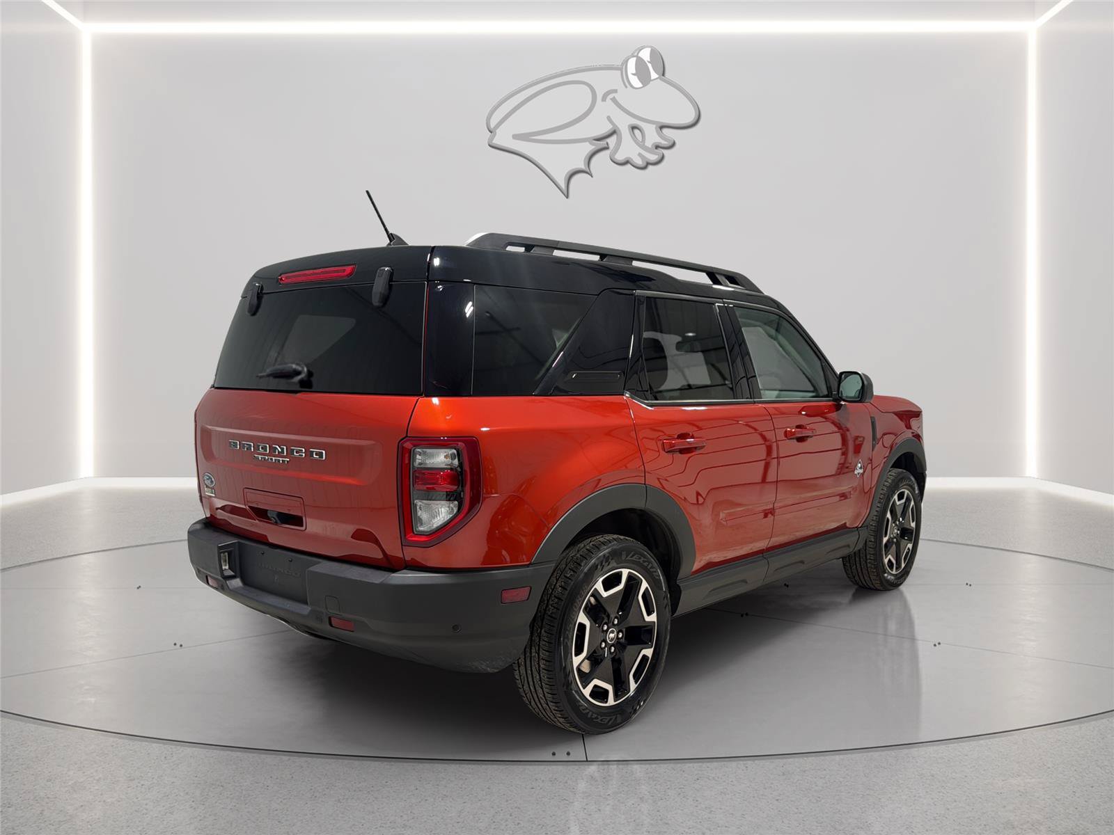 Certified 2022 Ford Bronco Sport Outer Banks w/ Tech Package AWD/4WD image 5