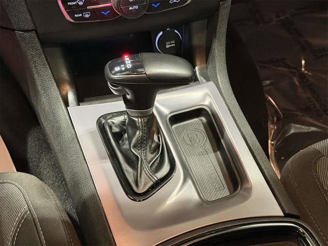 Certified 2021 Dodge Charger SXT w/ Blacktop Package image 18