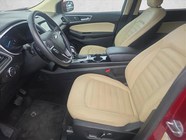 Used 2018 Ford Edge SEL w/ Equipment Group 201A FWD image 9