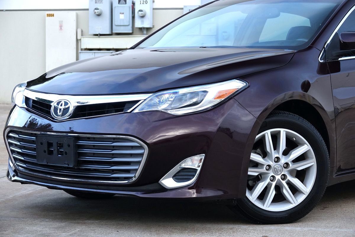 Used 2015 Toyota Avalon XLE Premium FWD image 21