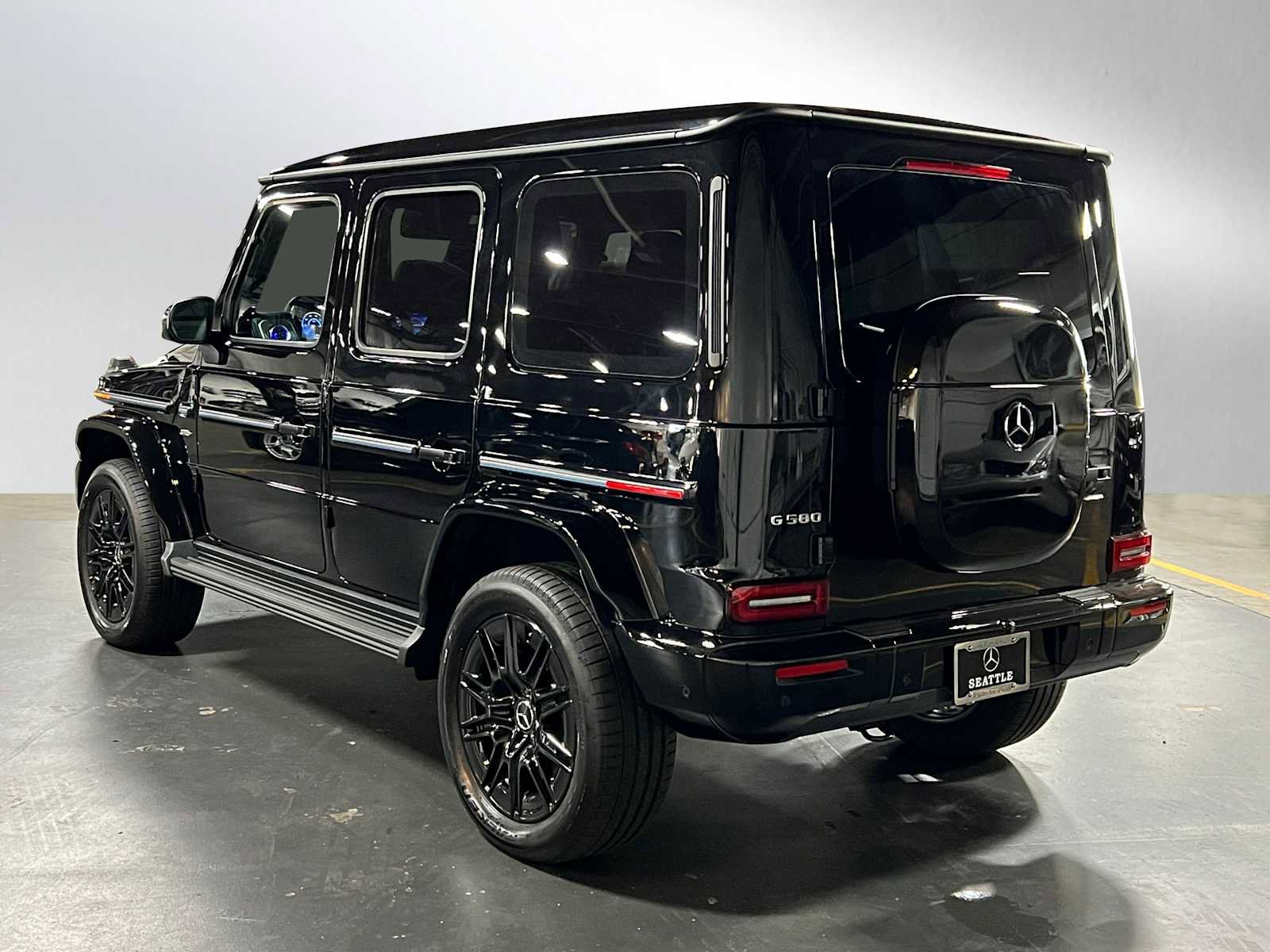 New 2025 Mercedes-Benz G 580 w/ EQ Technology image 5