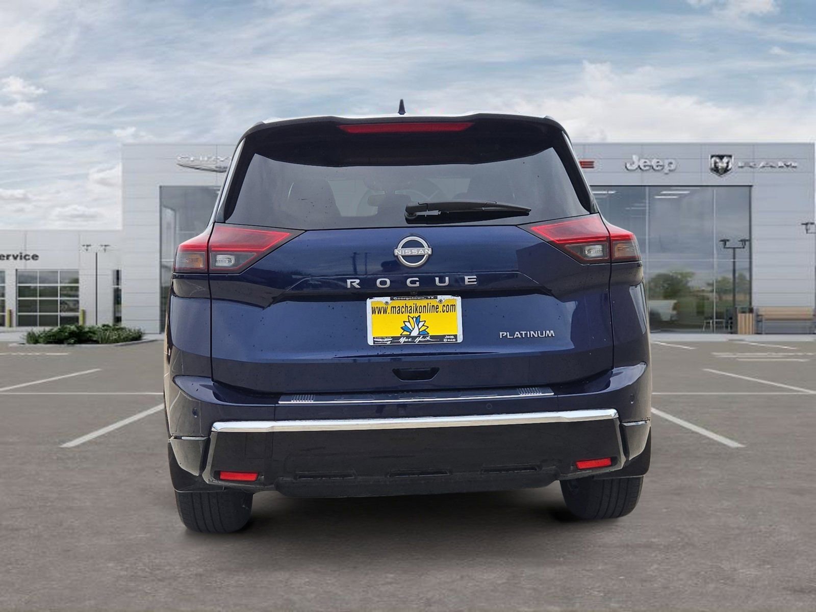 Used 2024 Nissan Rogue Platinum w/ Platinum Premium Package image 4