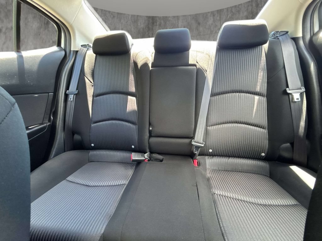 Used 2016 MAZDA MAZDA3 i Sport w/ Preferred Equipment Package FWD image 10