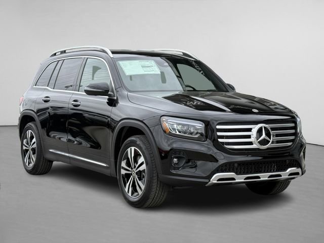 Used 2025 Mercedes-Benz GLB 250 4MATIC image 1