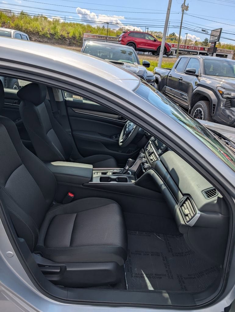 Used 2019 Honda Accord LX image 19