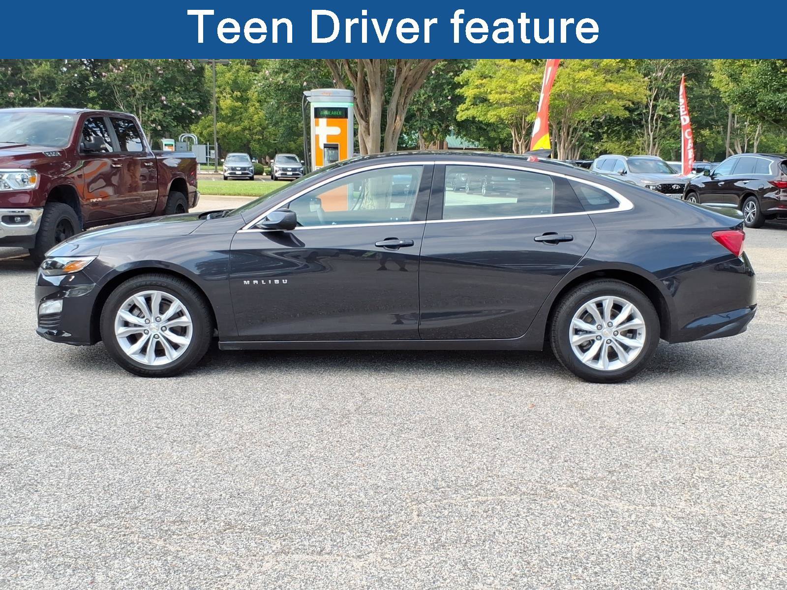Used 2023 Chevrolet Malibu LT FWD image 3