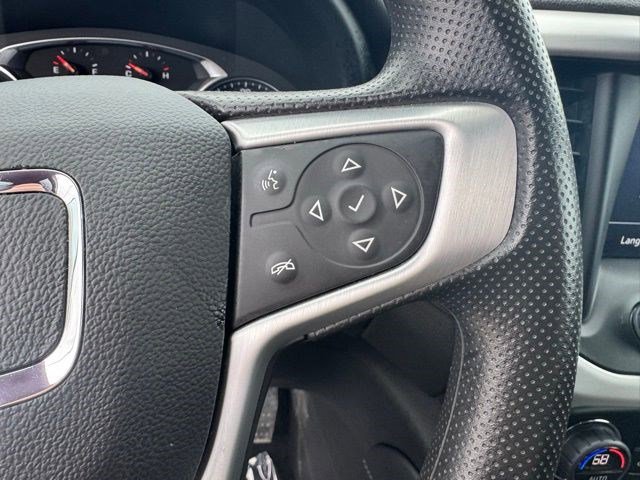 Used 2023 GMC Acadia SLE w/ Driver Convenience Package image 17