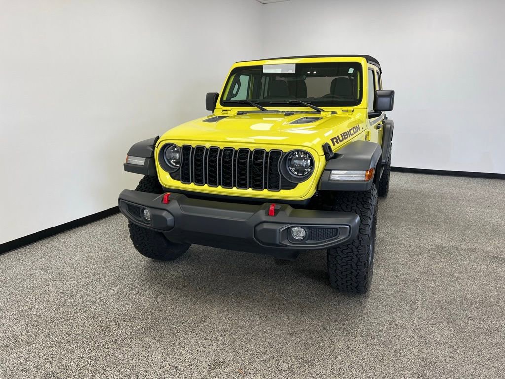 Used 2024 Jeep Wrangler Unlimited Rubicon w/ Technology Group image 3