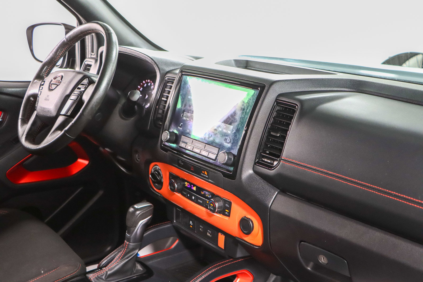 Used 2023 Nissan Frontier PRO-4X w/ Technology Package image 27