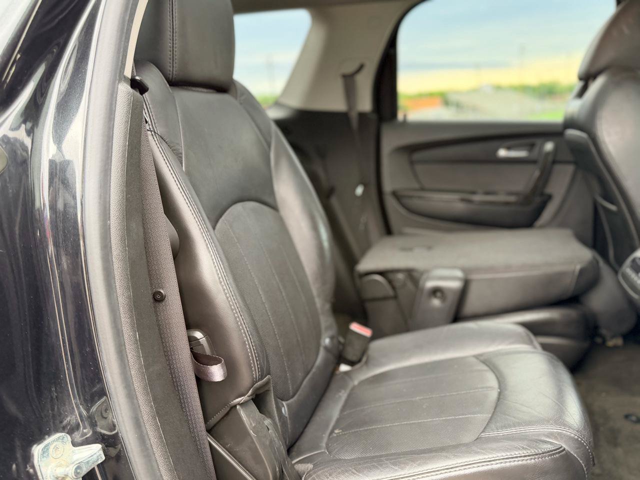 Used 2012 GMC Acadia Denali FWD image 22