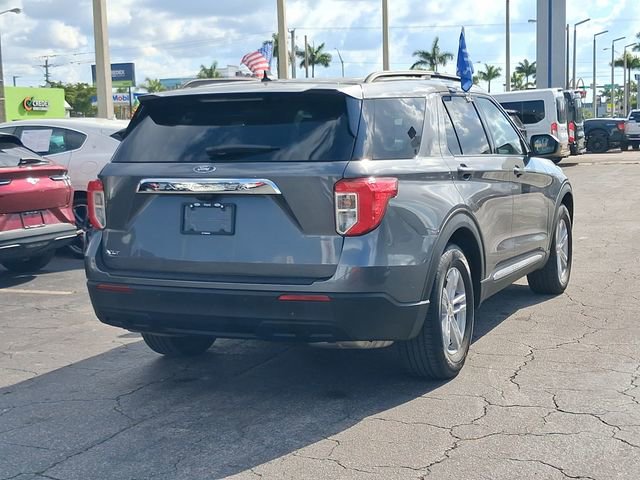 Used 2024 Ford Explorer XLT image 4