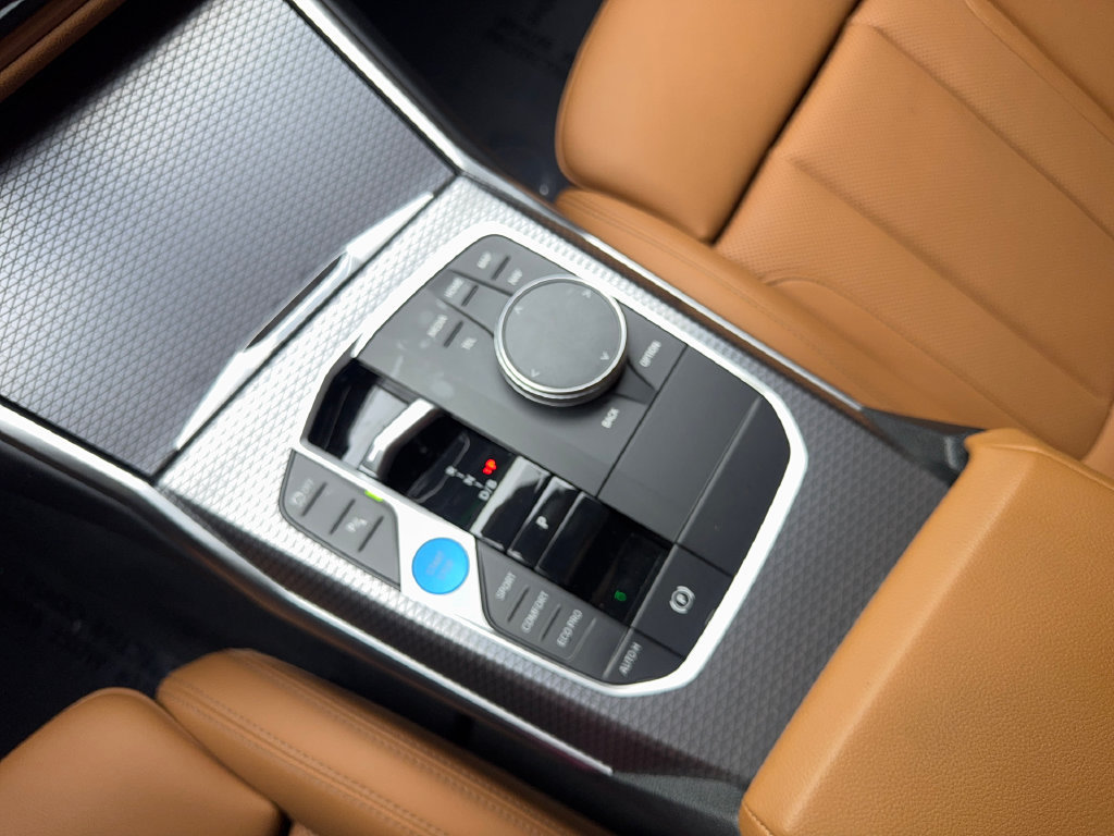 Used 2025 BMW i4 eDrive40 w/ Premium Package RWD image 71