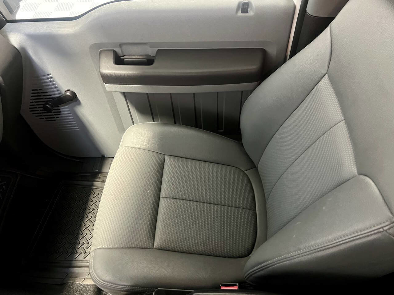 Used 2013 Ford F250 XL image 11