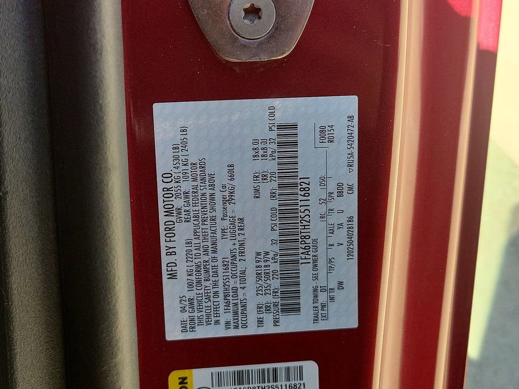 Used 2025 Ford Mustang EcoBoost image 30