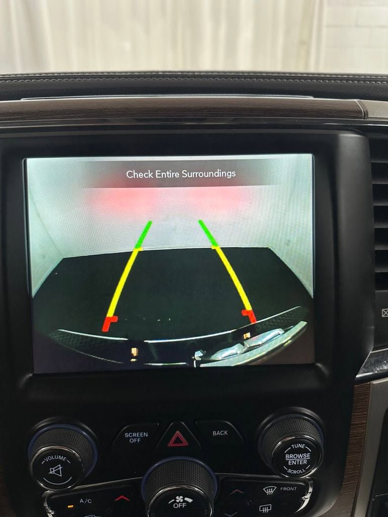 Used 2018 RAM 1500 Laramie w/ Convenience Group AWD/4WD image 26