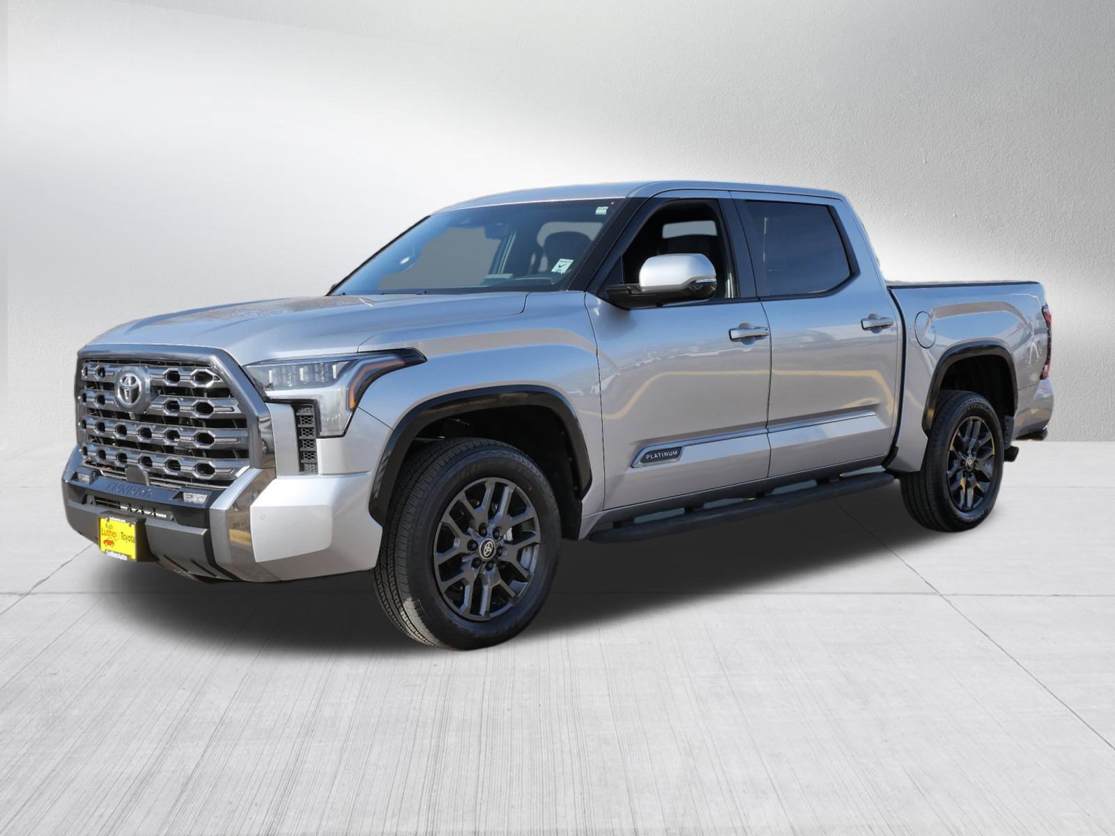 Used 2025 Toyota Tundra Platinum image 3