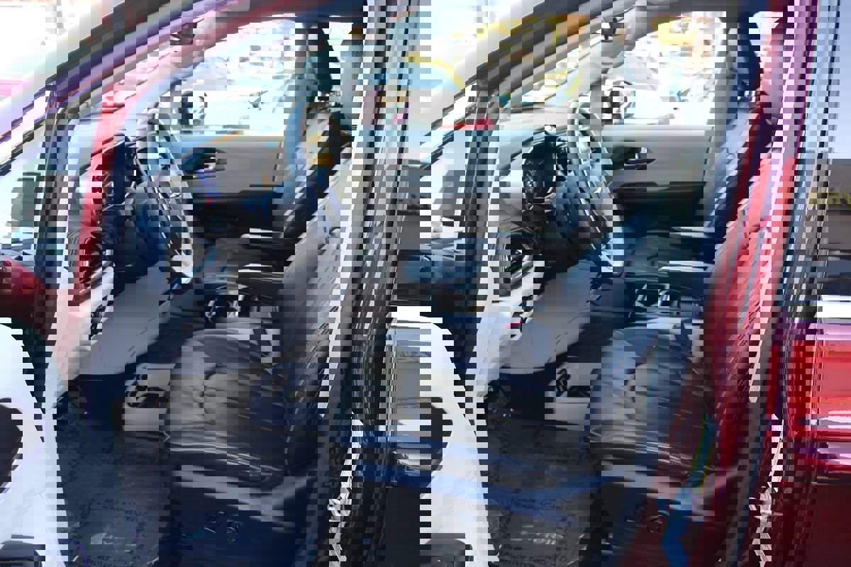 Used 2017 Chrysler Pacifica Platinum image 21