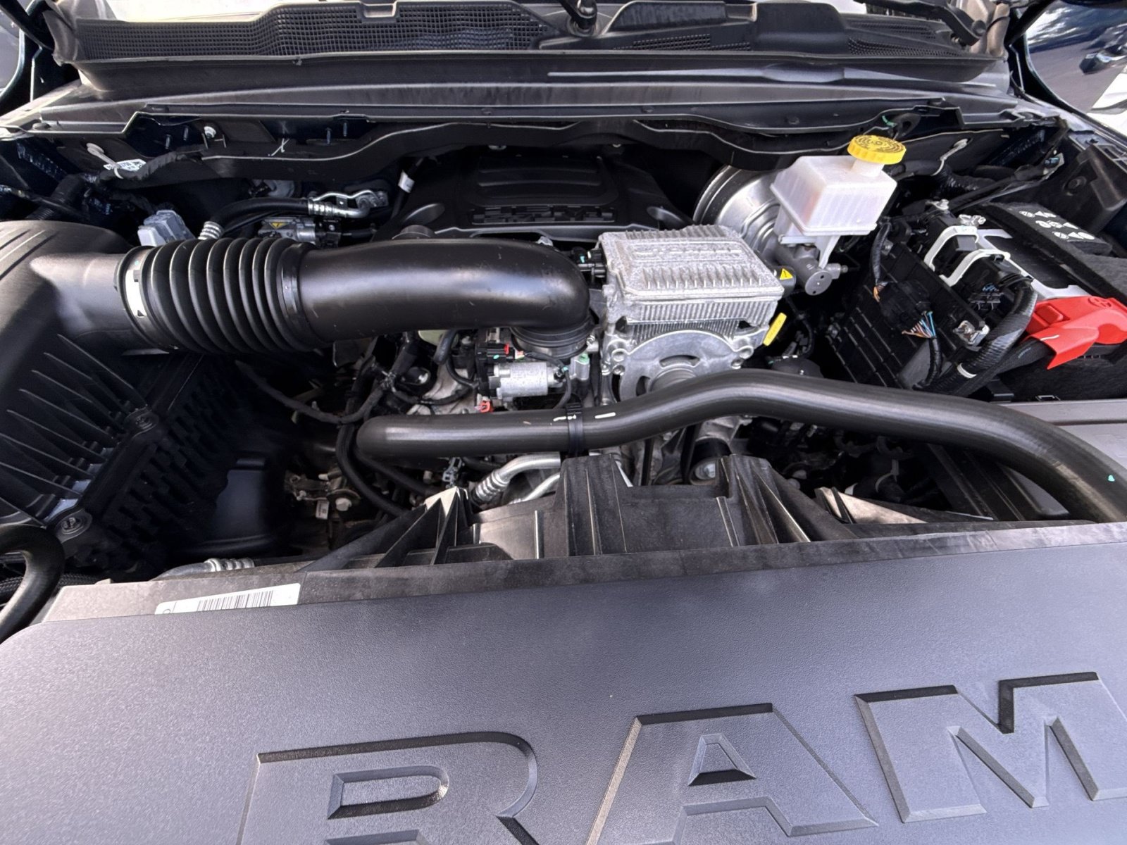 Used 2024 RAM 1500 Laramie RWD image 52