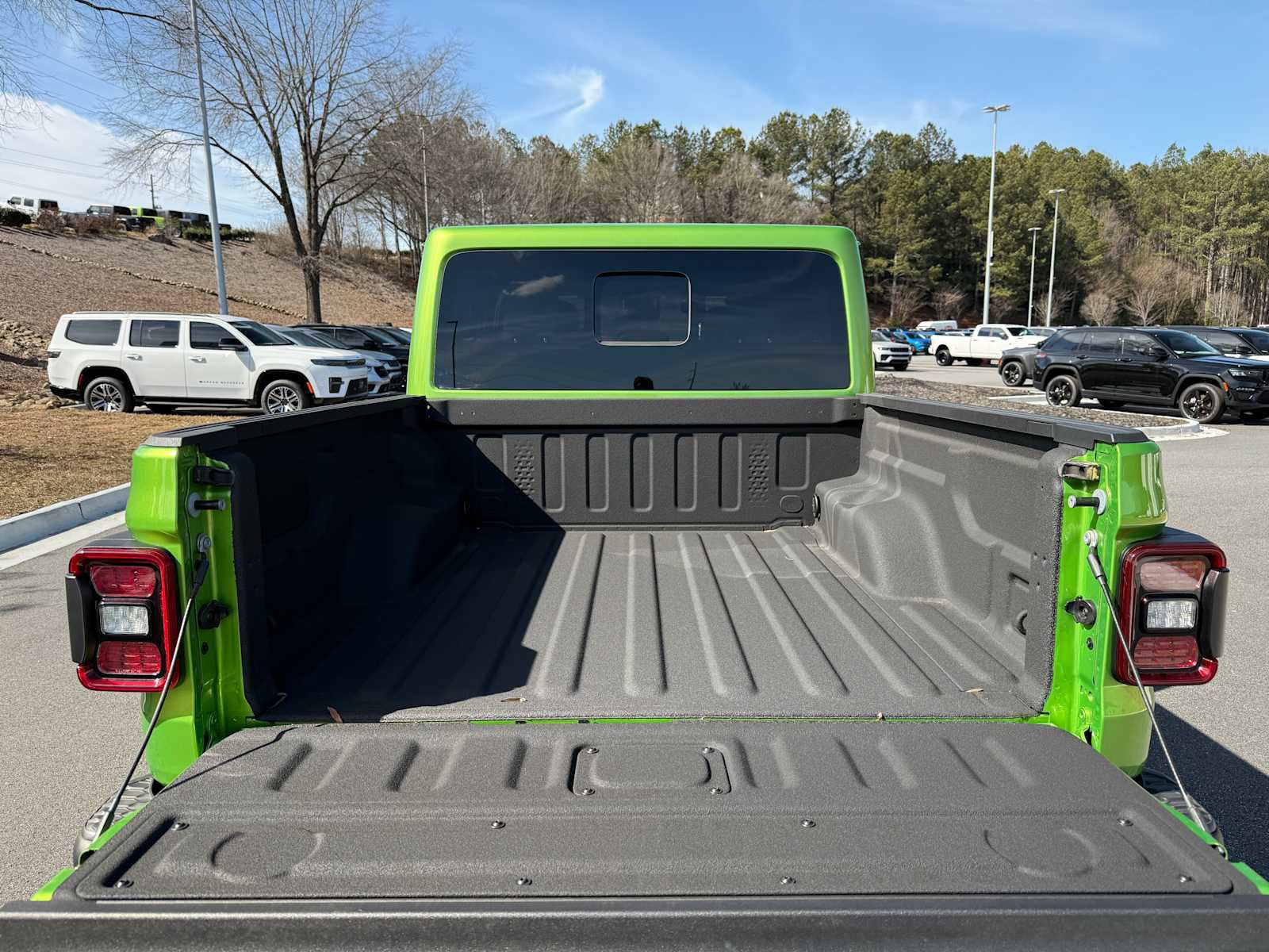 New 2025 Jeep Gladiator Mojave image 30