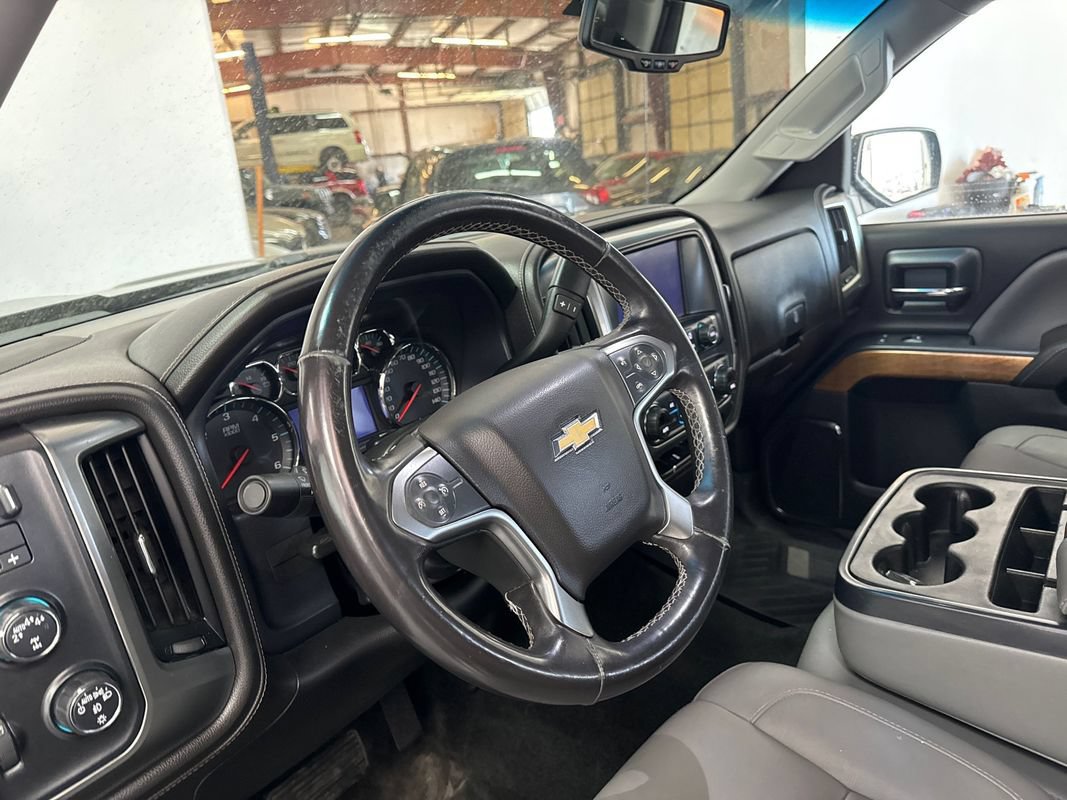 Used 2017 Chevrolet Silverado 1500 LTZ AWD/4WD image 8