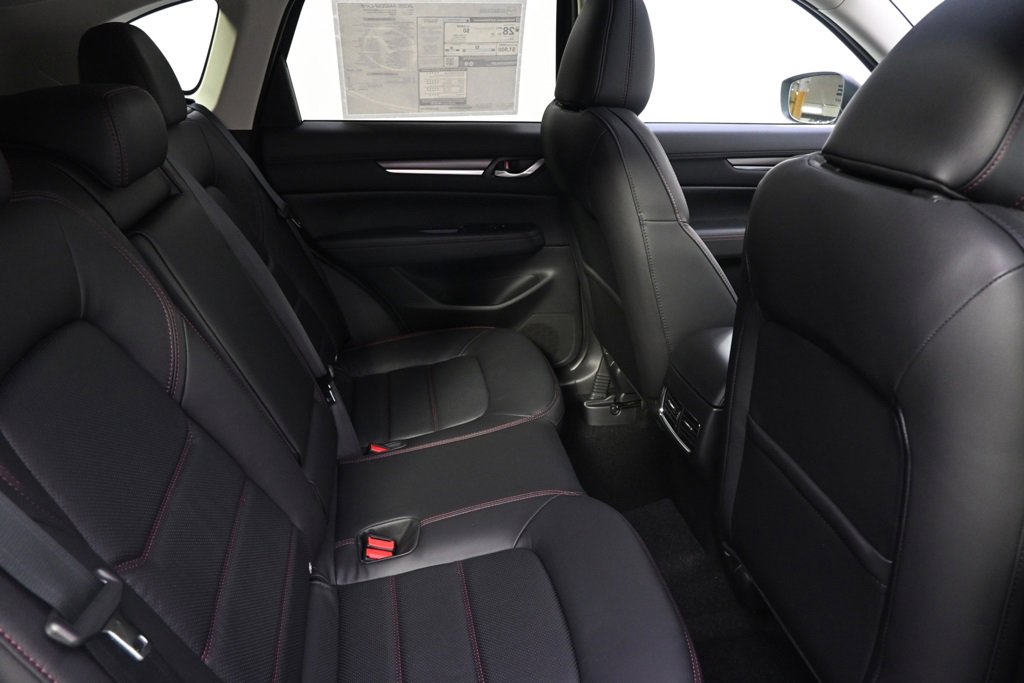 New 2025 MAZDA CX-5 Carbon Edition image 18