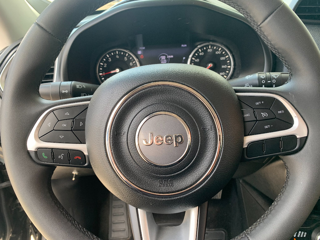 Used 2021 Jeep Renegade Latitude AWD/4WD image 13