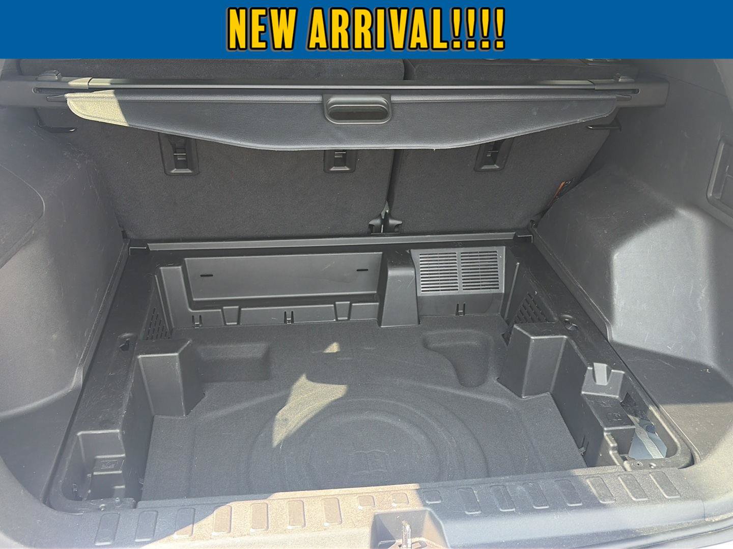 Used 2023 Chevrolet Equinox LT AWD/4WD image 12