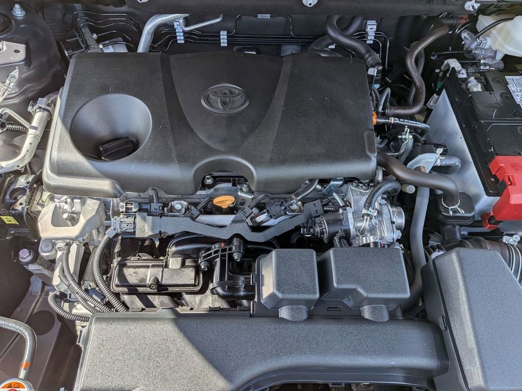Used 2025 Toyota RAV4 XLE w/ Convenience Package image 31