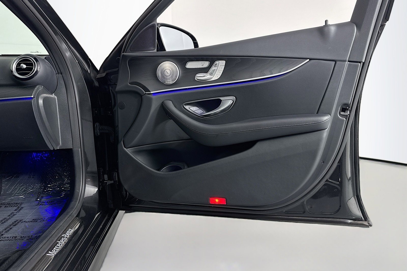 Used 2022 Mercedes-Benz E 350 Sedan image 23