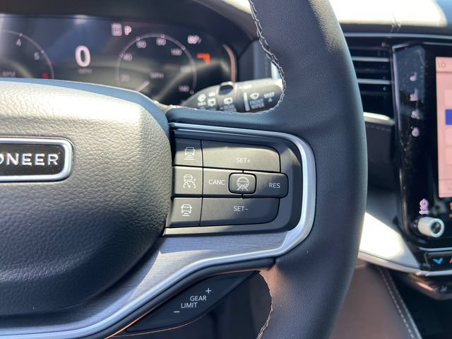 New 2026 Jeep Grand Wagoneer Limited AWD/4WD image 16