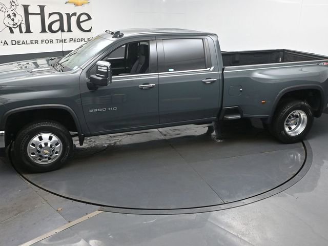 Used 2025 Chevrolet Silverado 3500 LTZ w/ LTZ Plus Package image 56