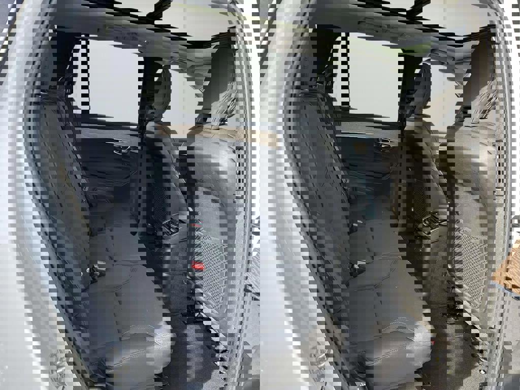 New 2025 Volvo XC90 T8 Plus w/ Protection Package Premier image 12