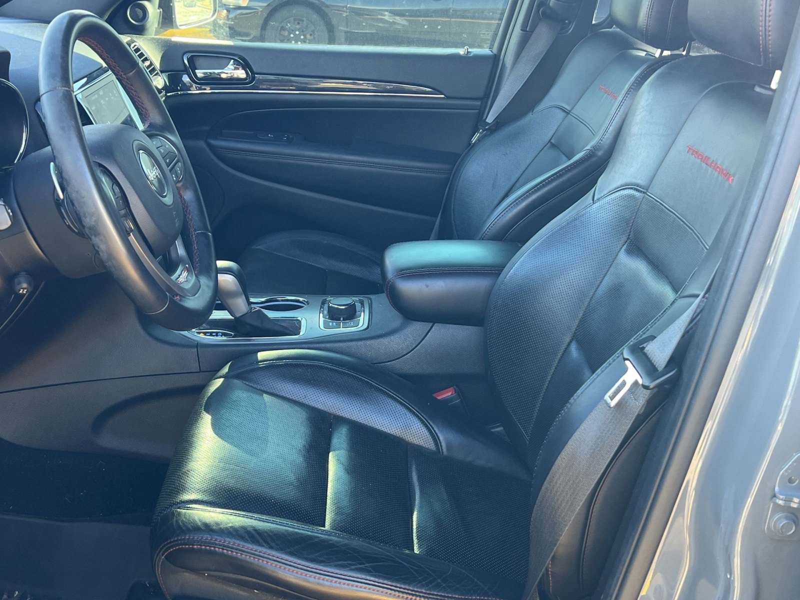 Used 2019 Jeep Grand Cherokee Trailhawk w/ Trailhawk Luxury Group image 13