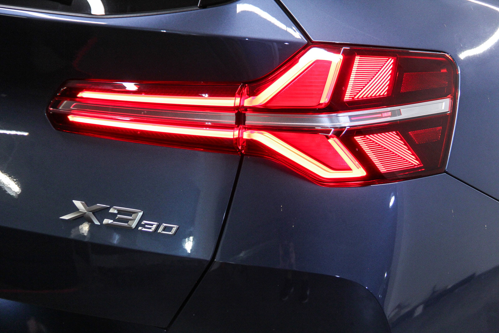 Used 2025 BMW X3 xDrive30i w/ Premium Package image 7