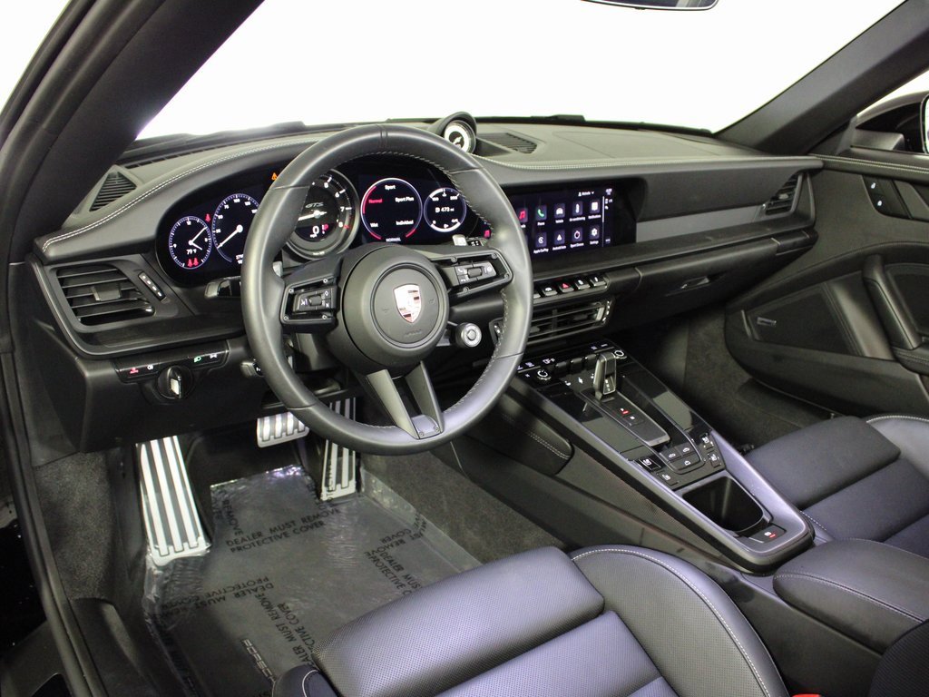 Used 2024 Porsche 911 Carrera GTS image 4