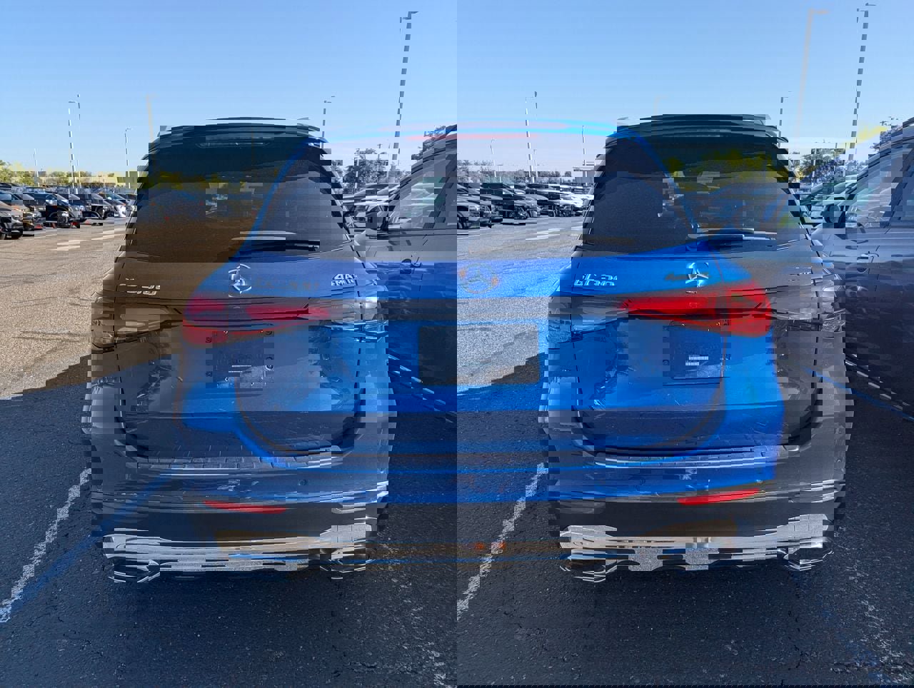 Used 2024 Mercedes-Benz GLC 300 4MATIC image 5