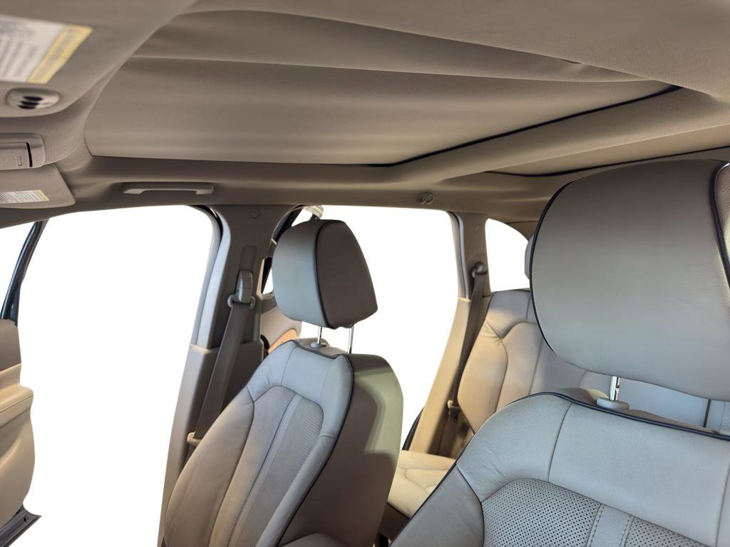 Used 2013 Lincoln MKX AWD image 15